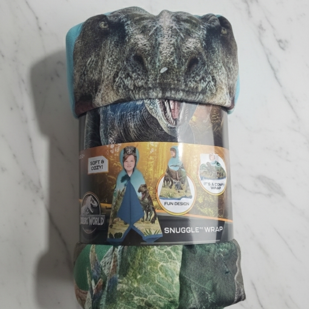 Jurassic World Dinosaur Snuggle Wrap - Multicolor